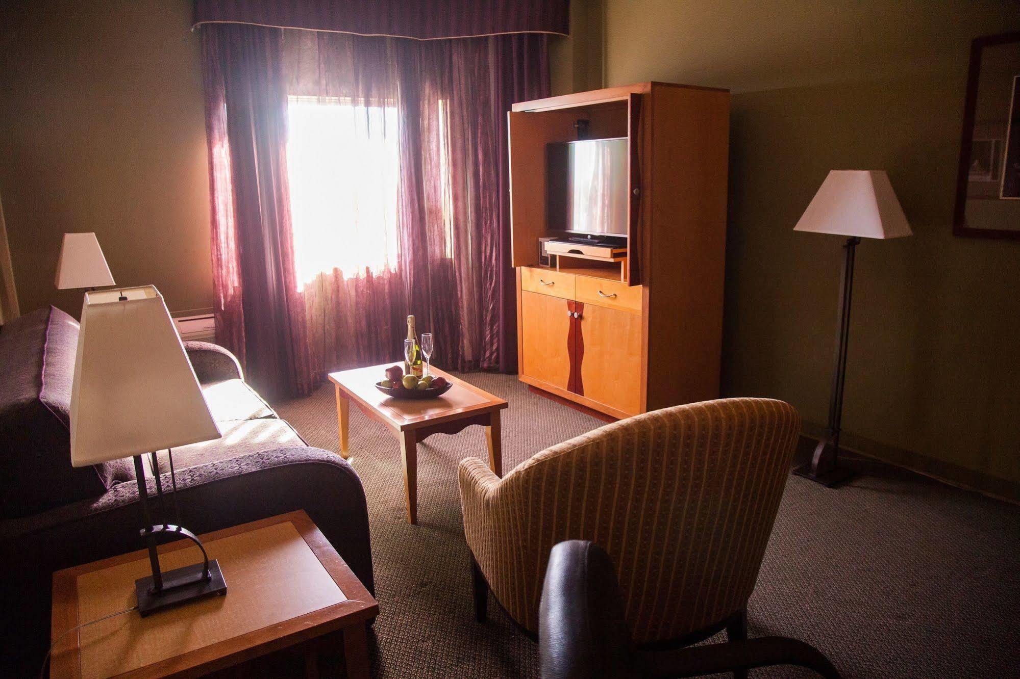 Medicine Hat Lodge, Trademark Collection By Wyndham Exterior foto